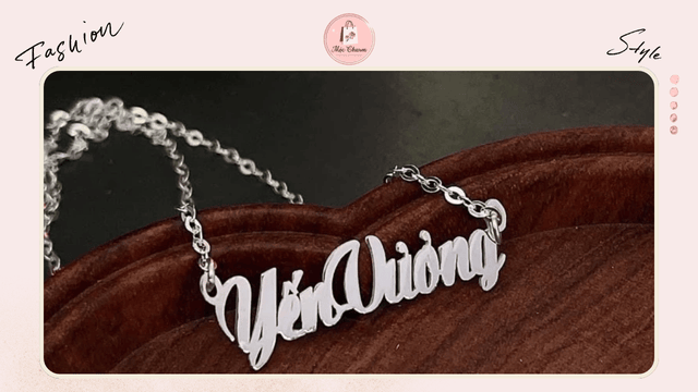 Vòng cổ khắc tên không chỉ là trang sức