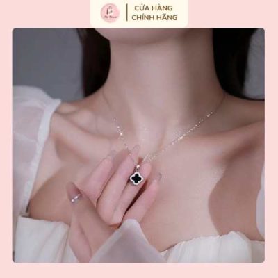 Vòng cổ bạc 4 lá tượng trưng cho may mắn